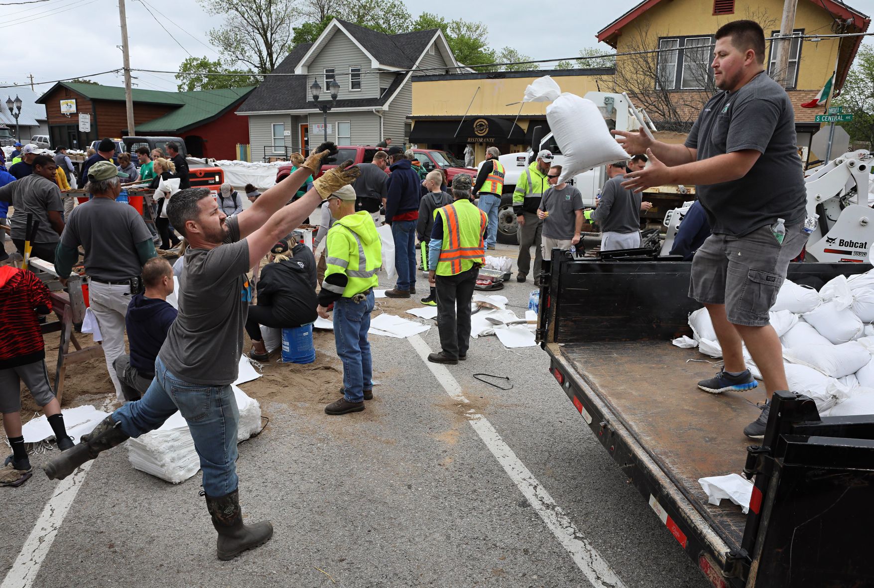 Sandbagging in downtown Eureka